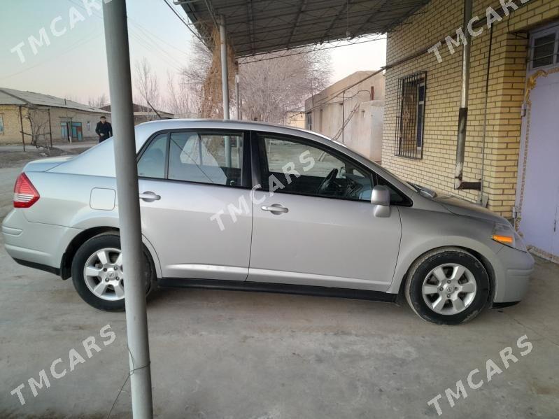 Nissan Versa 2011 - 120 000 TMT - Darganata - img 1