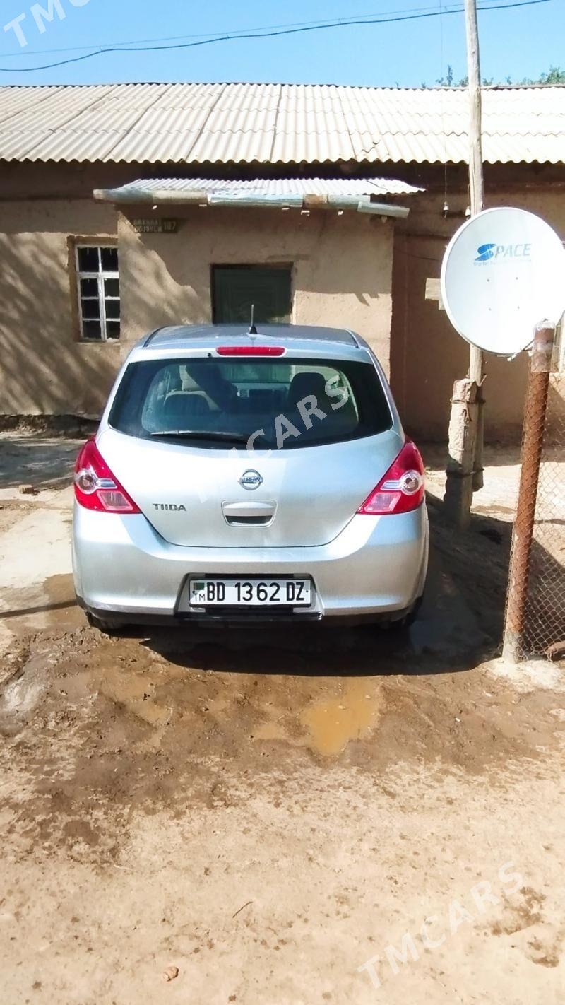 Nissan Tiida 2010 - 150 000 TMT - Türkmenbaşy etr. - img 2