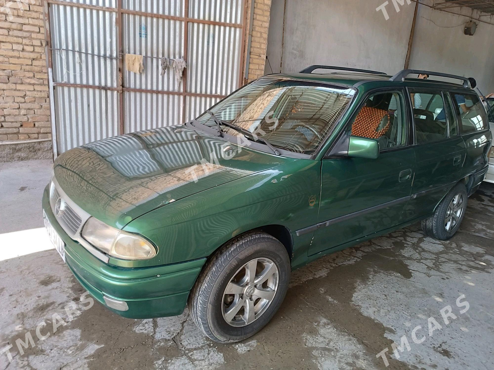 Opel Astra 1995 - 40 000 TMT - Дянев - img 4