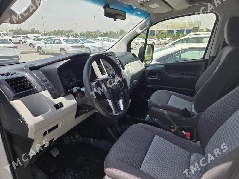 Toyota Hiace 2020 - 640 000 TMT - Büzmeýin - img 2