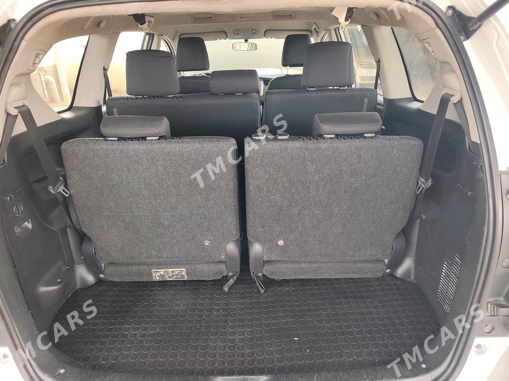 Toyota Innova 2020 - 260 000 TMT - Balkanabat - img 7