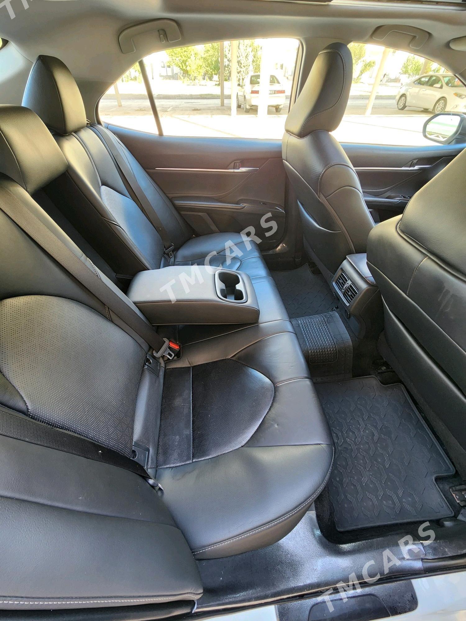 Toyota Camry 2022 - 490 000 TMT - Aşgabat - img 10