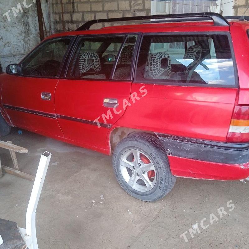 Opel Astra 1995 - 22 000 TMT - Гызыларбат - img 2