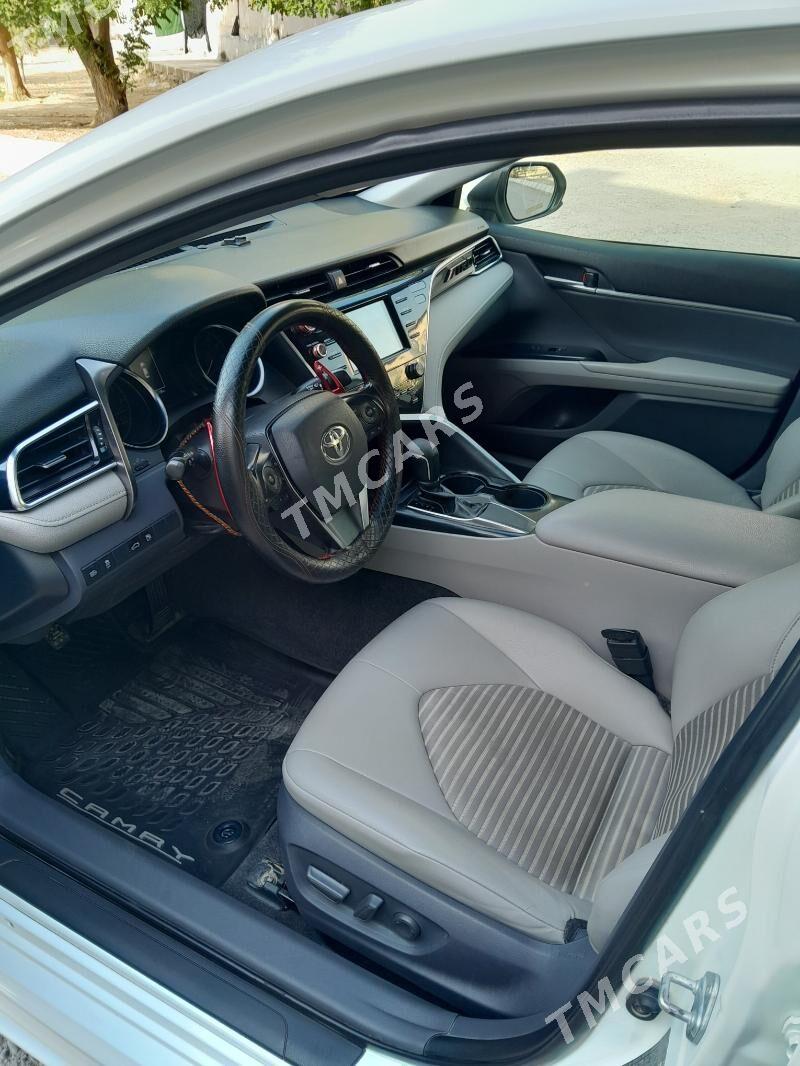 Toyota Camry 2018 - 270 000 TMT - 9 mkr - img 5
