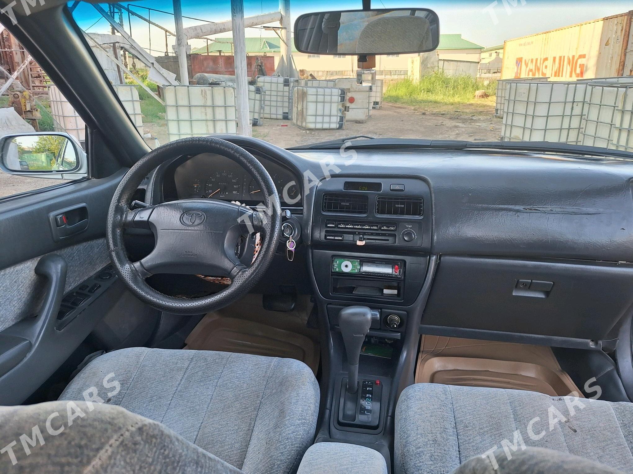 Toyota Vista 1995 - 56 000 TMT - Туркменабат - img 2