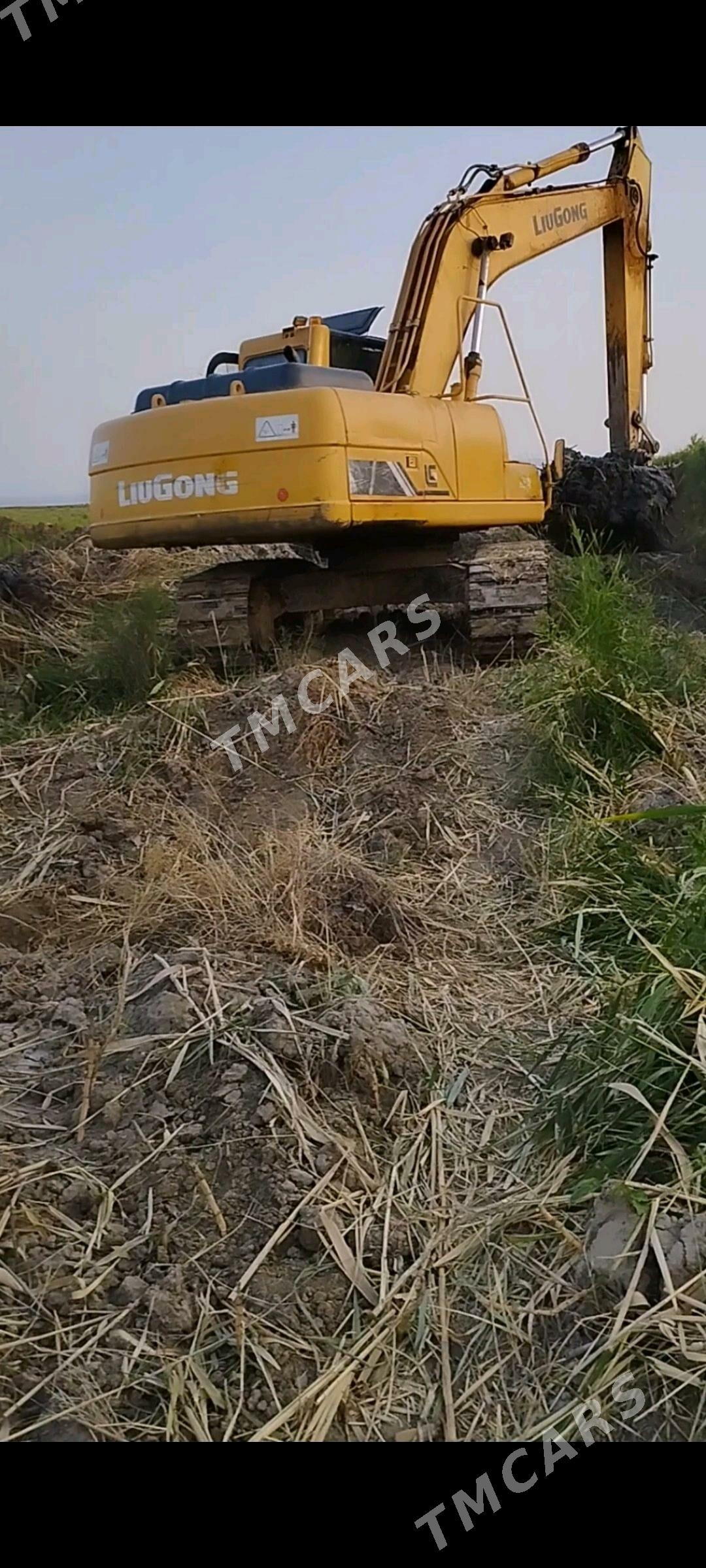 LiuGong CLG 922E 2014 - 900 000 TMT - Ашхабад - img 3