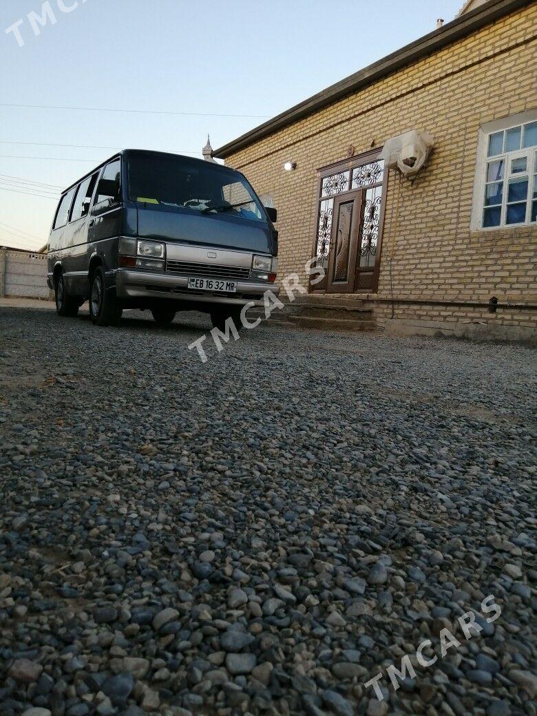 Toyota Hiace 1991 - 39 000 TMT - Sakarçäge - img 8