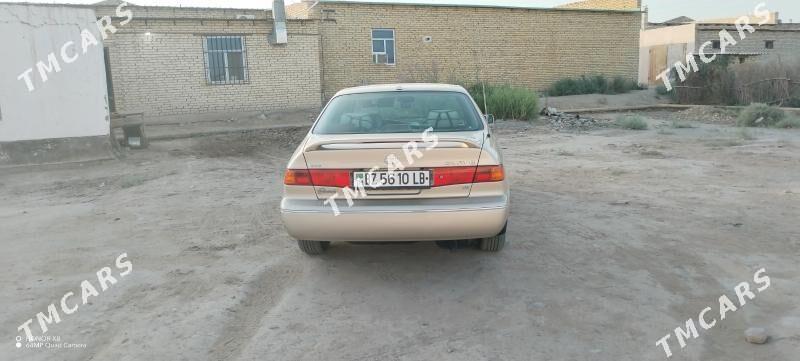 Toyota Camry 1997 - 150 000 TMT - Darganata - img 5