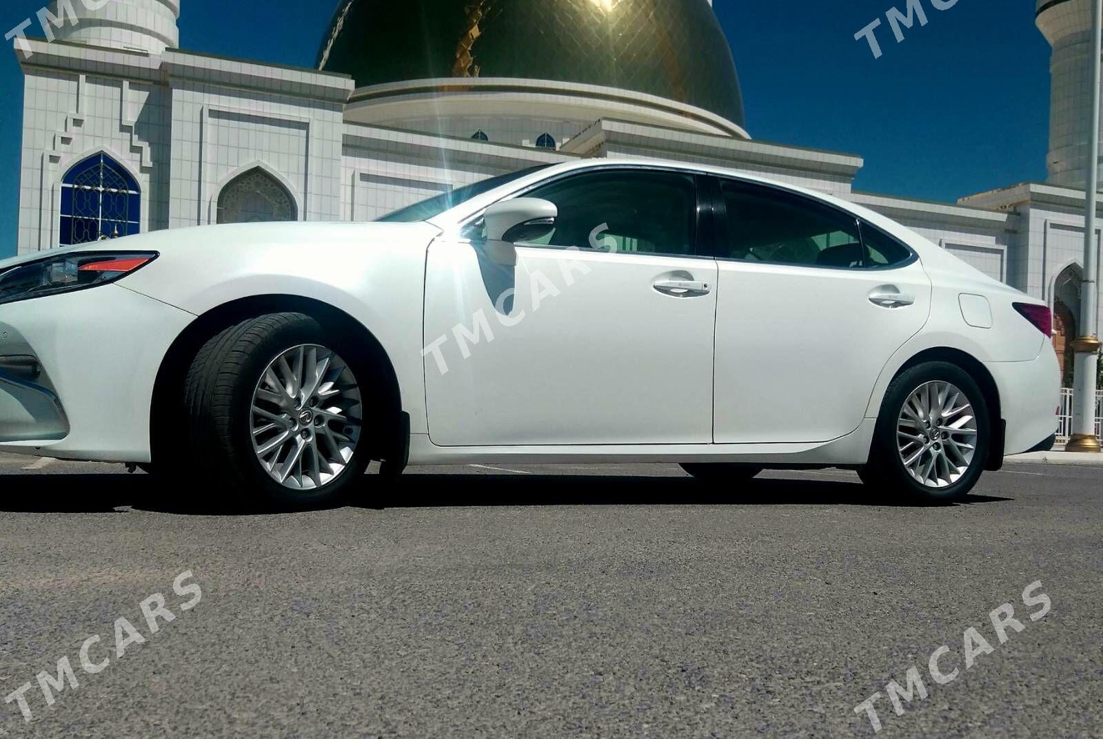 Lexus ES 350 2018 - 390 000 TMT - 2 mkr - img 8