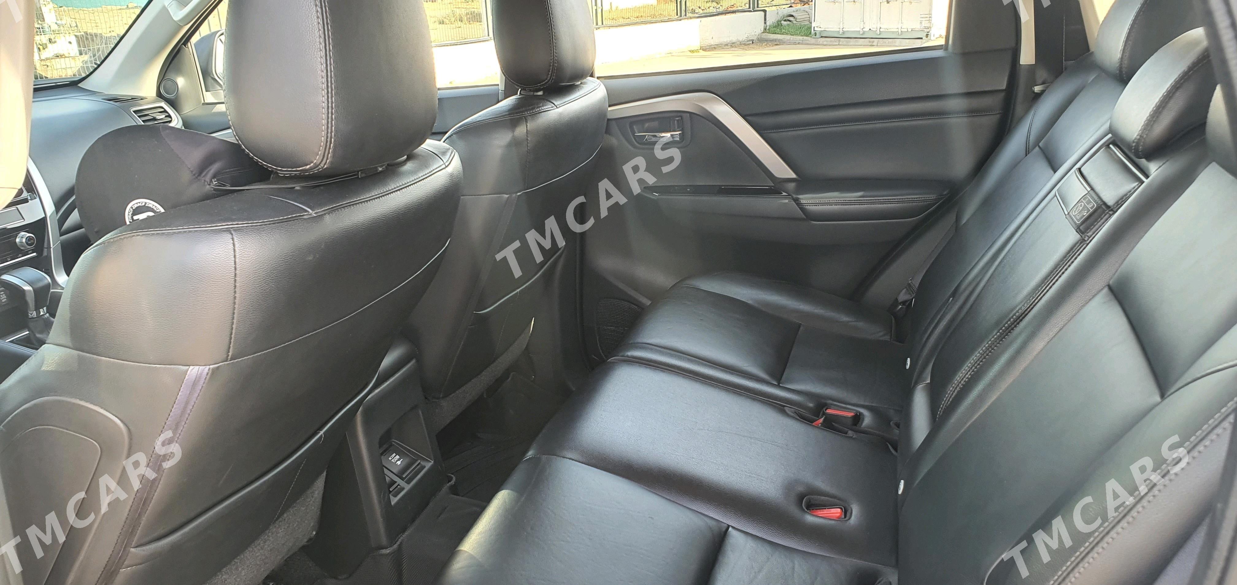 Mitsubishi Pajero 2020 - 450 000 TMT - Туркменбаши - img 4