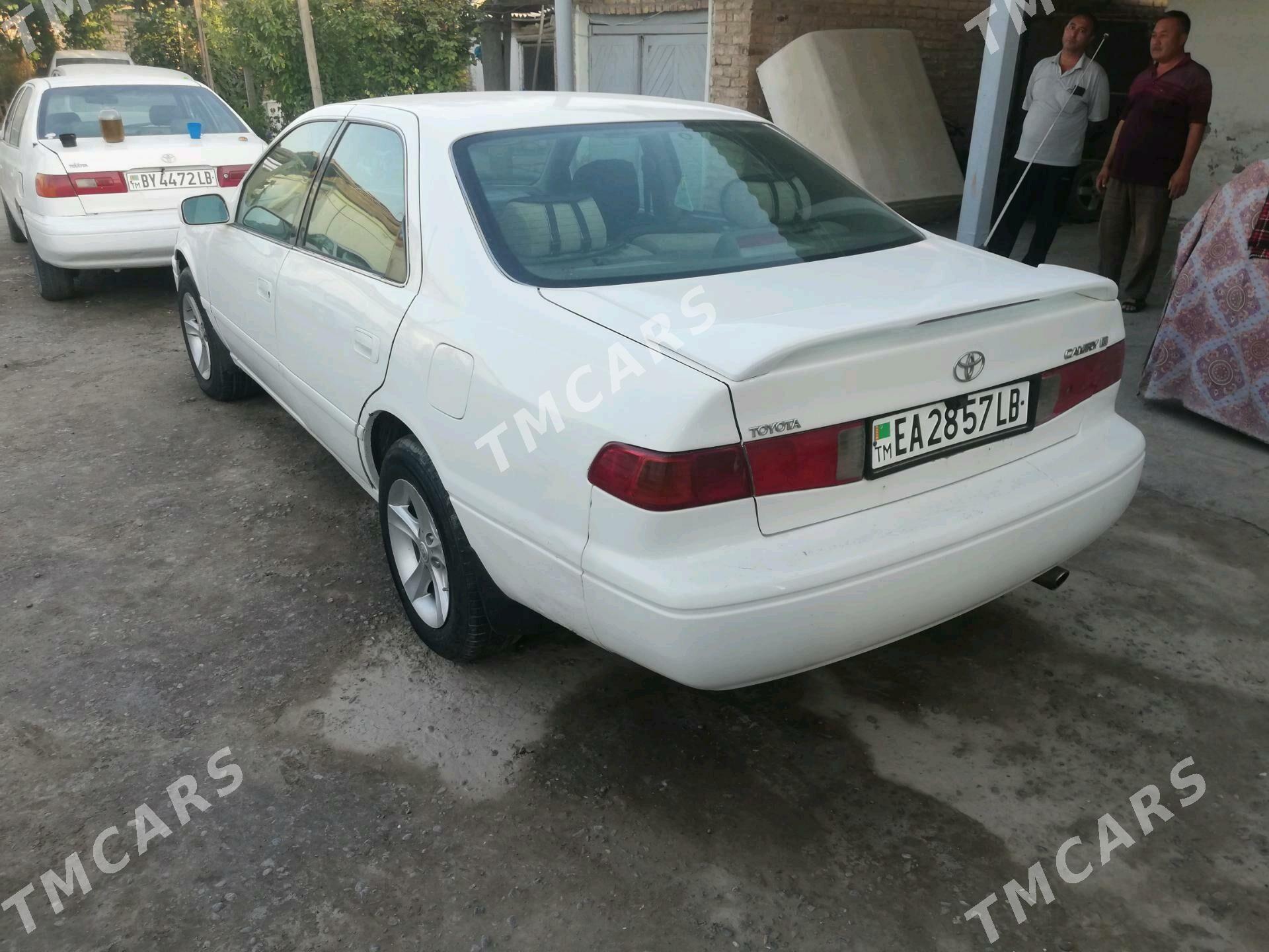 Toyota Camry 2001 - 124 000 TMT - Kerki - img 4