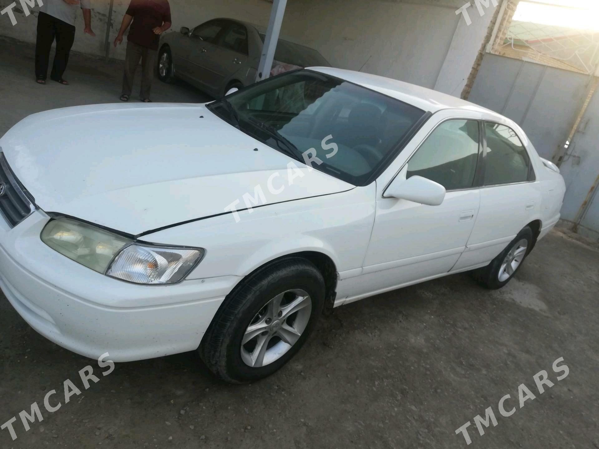 Toyota Camry 2001 - 124 000 TMT - Kerki - img 2