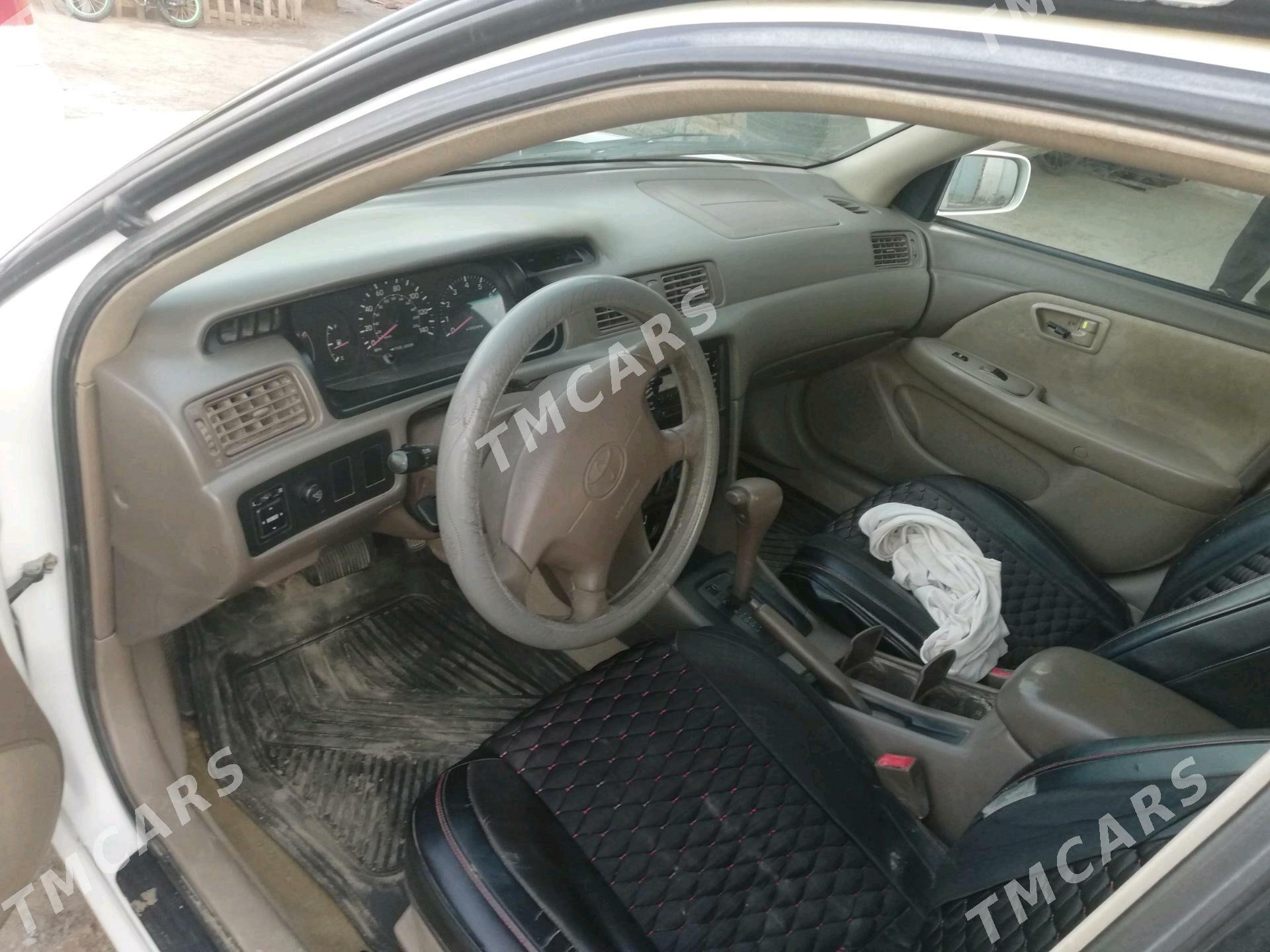 Toyota Camry 2001 - 124 000 TMT - Kerki - img 5