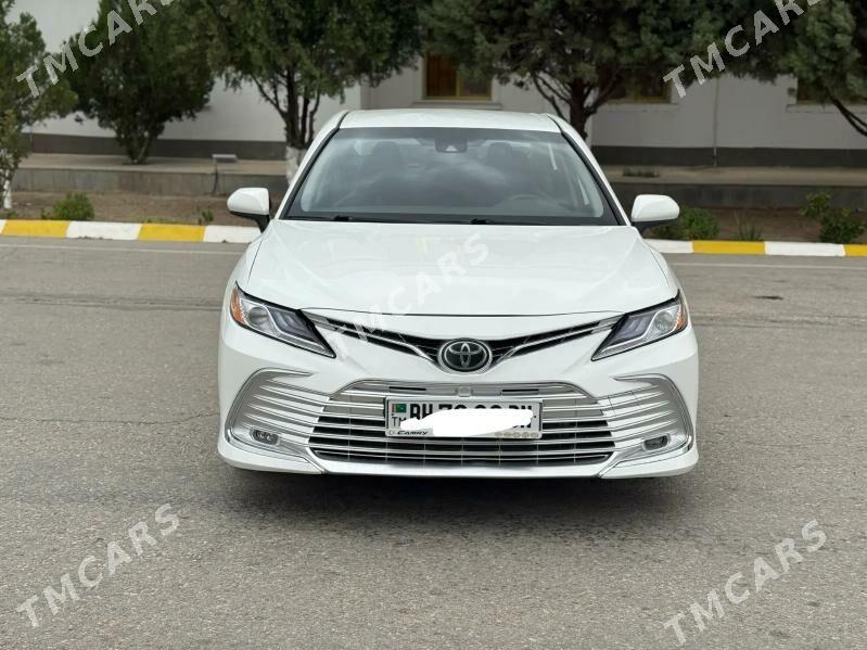 Toyota Camry 2020 - 315 000 TMT - Балканабат - img 4