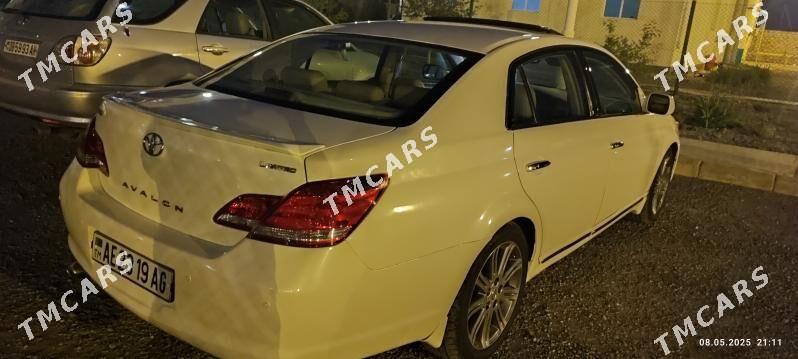 Toyota Avalon 2005 - 220 000 TMT - Gyzylarbat - img 3