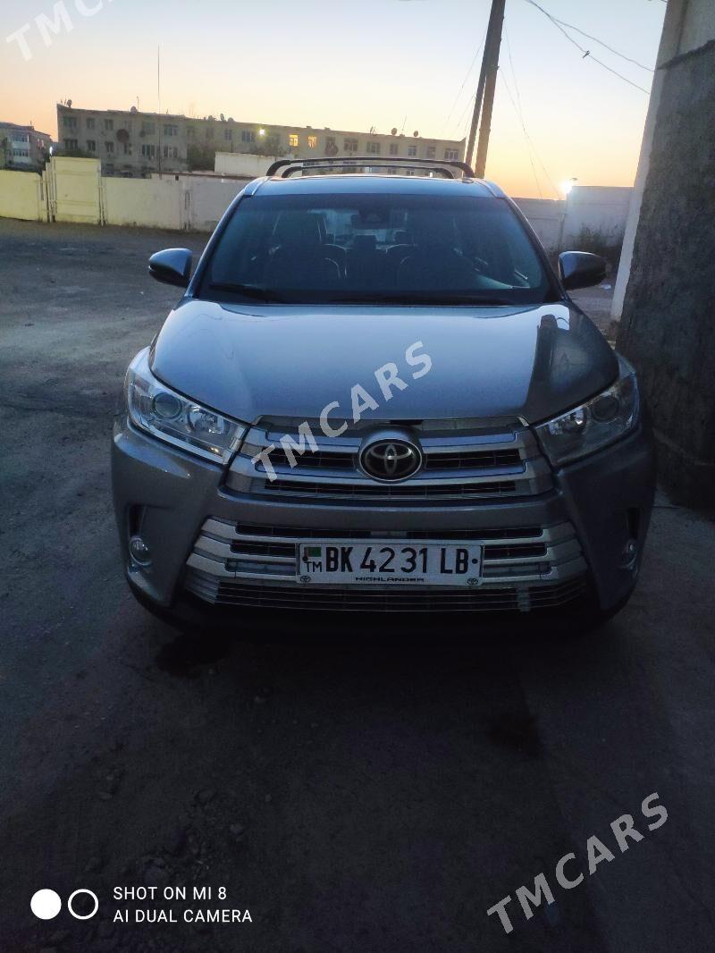 Toyota Highlander 2017 - 450 000 TMT - Türkmenabat - img 3