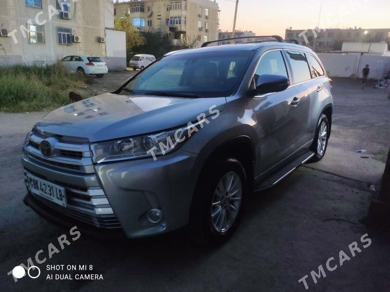 Toyota Highlander 2017 - 450 000 TMT - Türkmenabat - img 8