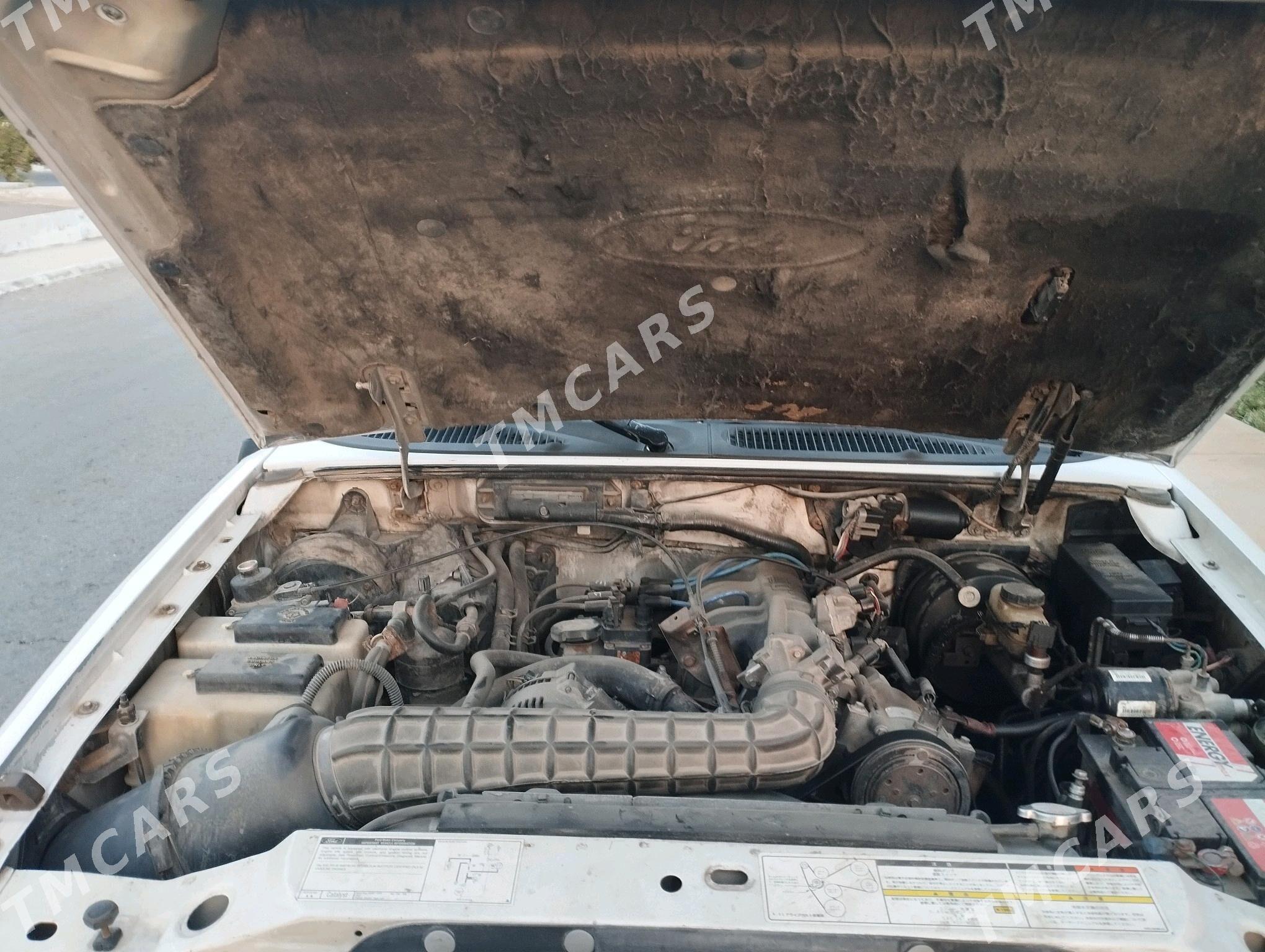 Ford Explorer 1996 - 45 000 TMT - Türkmenbaşy - img 4