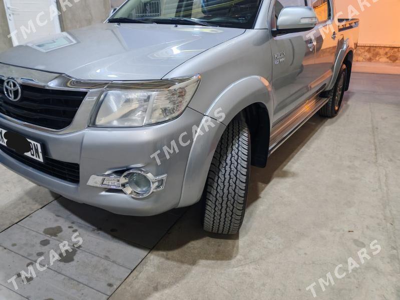 Toyota Hilux 2015 - 400 000 TMT - Balkanabat - img 3