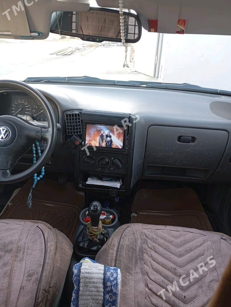 Volkswagen Caddy 2005 - 60 000 TMT - Халач - img 4