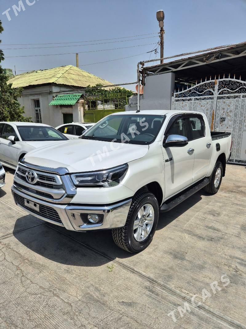Toyota Hilux 2025 - 685 000 TMT - Ашхабад - img 3