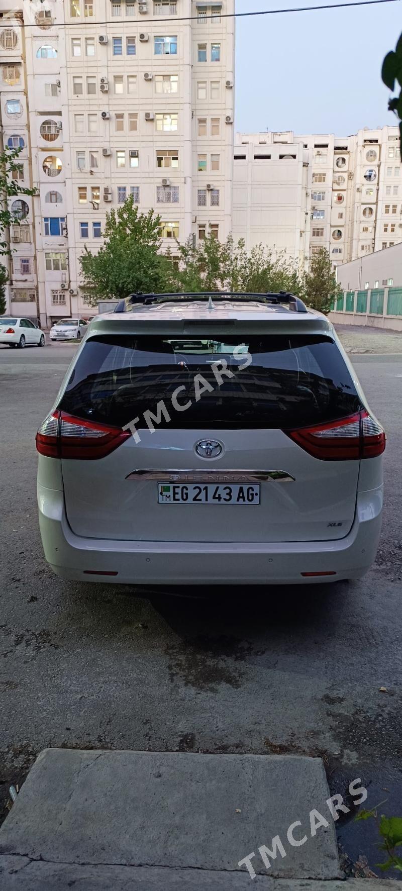Toyota Sienna 2020 - 545 000 TMT - Мир 2 - img 3