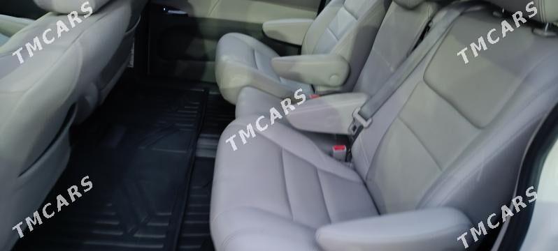 Toyota Sienna 2020 - 545 000 TMT - Мир 2 - img 5