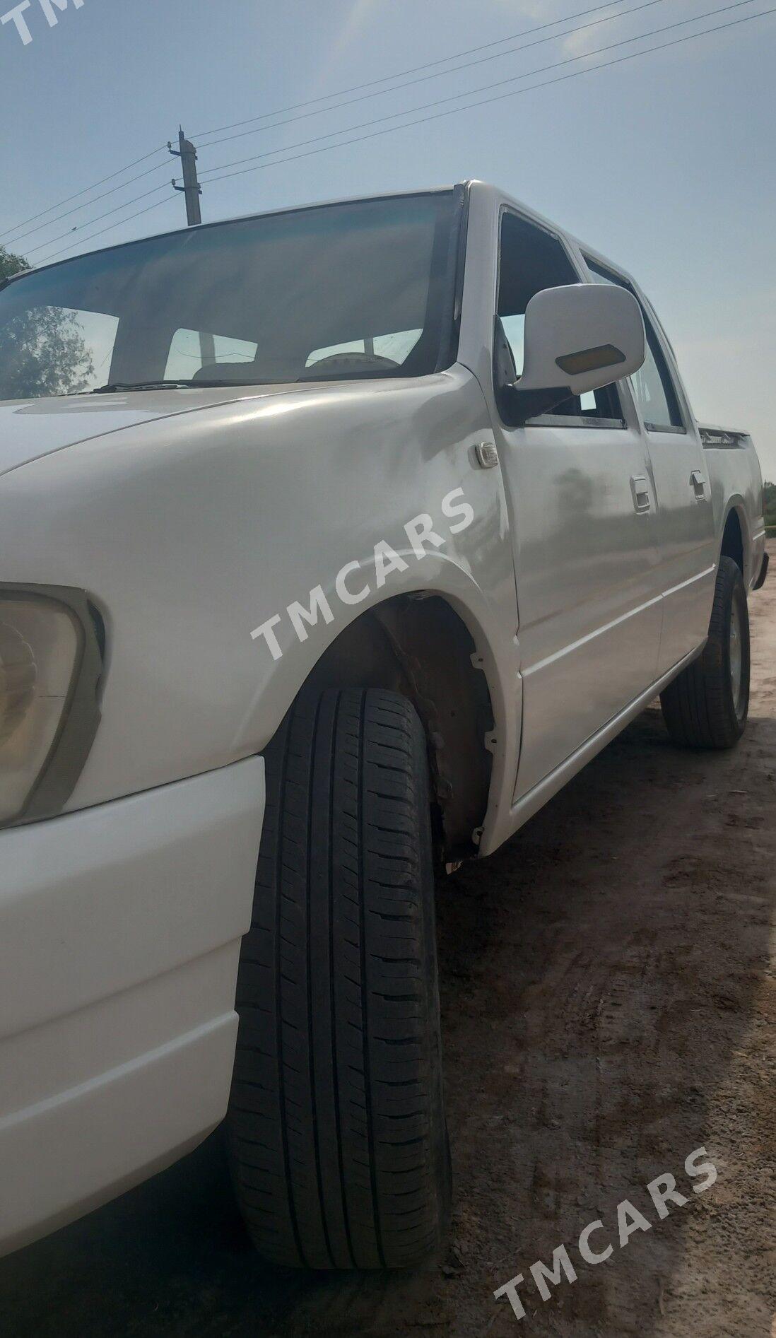 Toyota Hilux 2011 - 90 000 TMT - Türkmenbaşy etr. - img 2