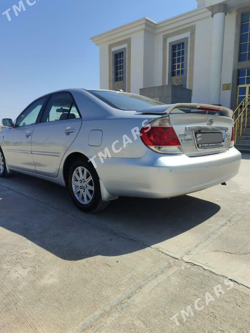 Toyota Camry 2005 - 170 000 TMT - Теджен - img 5