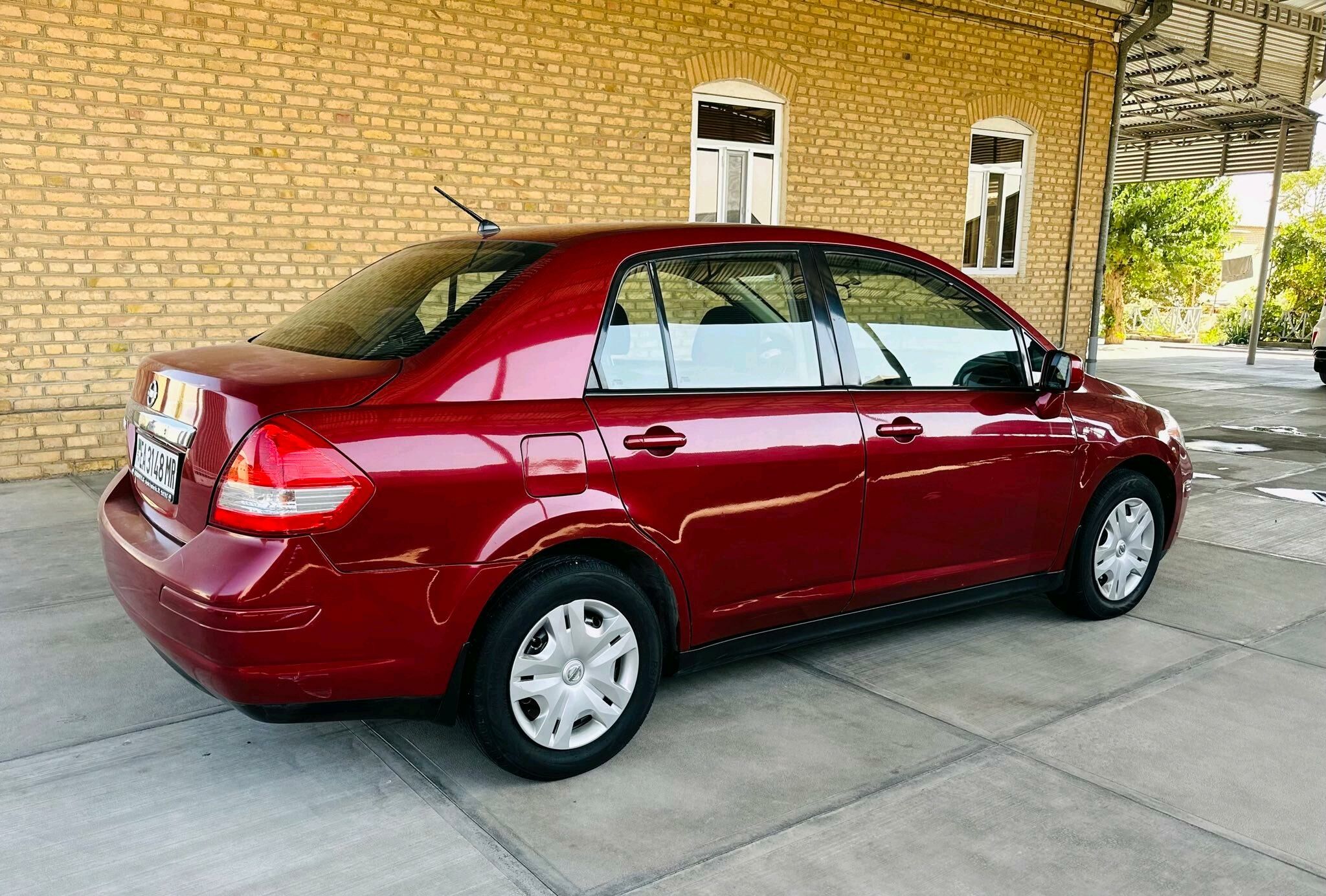 Nissan Versa 2009 - 130 000 TMT - Mary - img 5