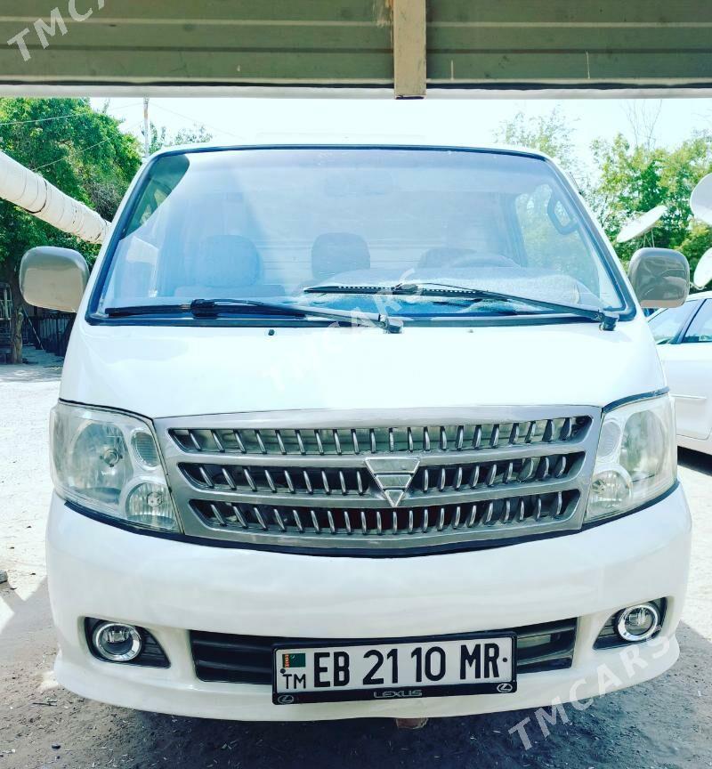 Toyota Hiace 2012 - 148 000 TMT - Мары - img 3
