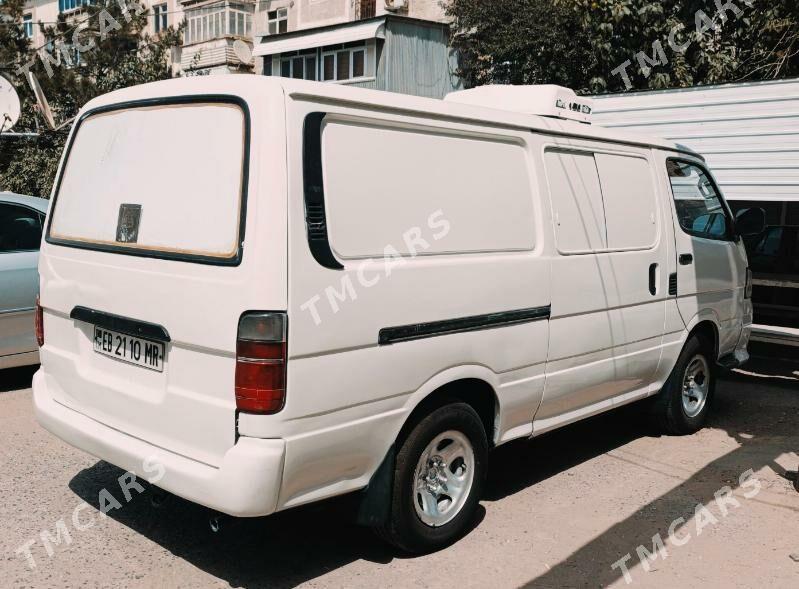 Toyota Hiace 2012 - 148 000 TMT - Мары - img 5