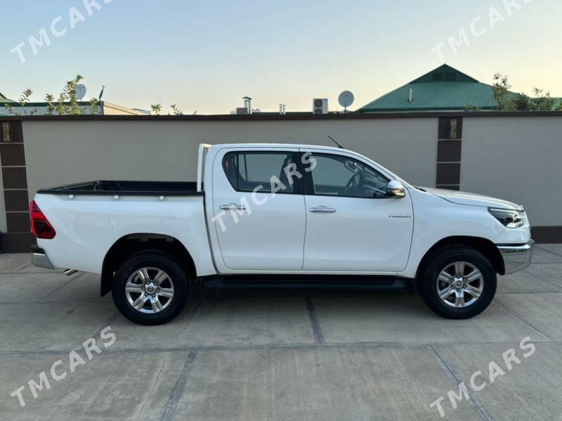 Toyota Hilux 2024 - 575 000 TMT - Aşgabat - img 4