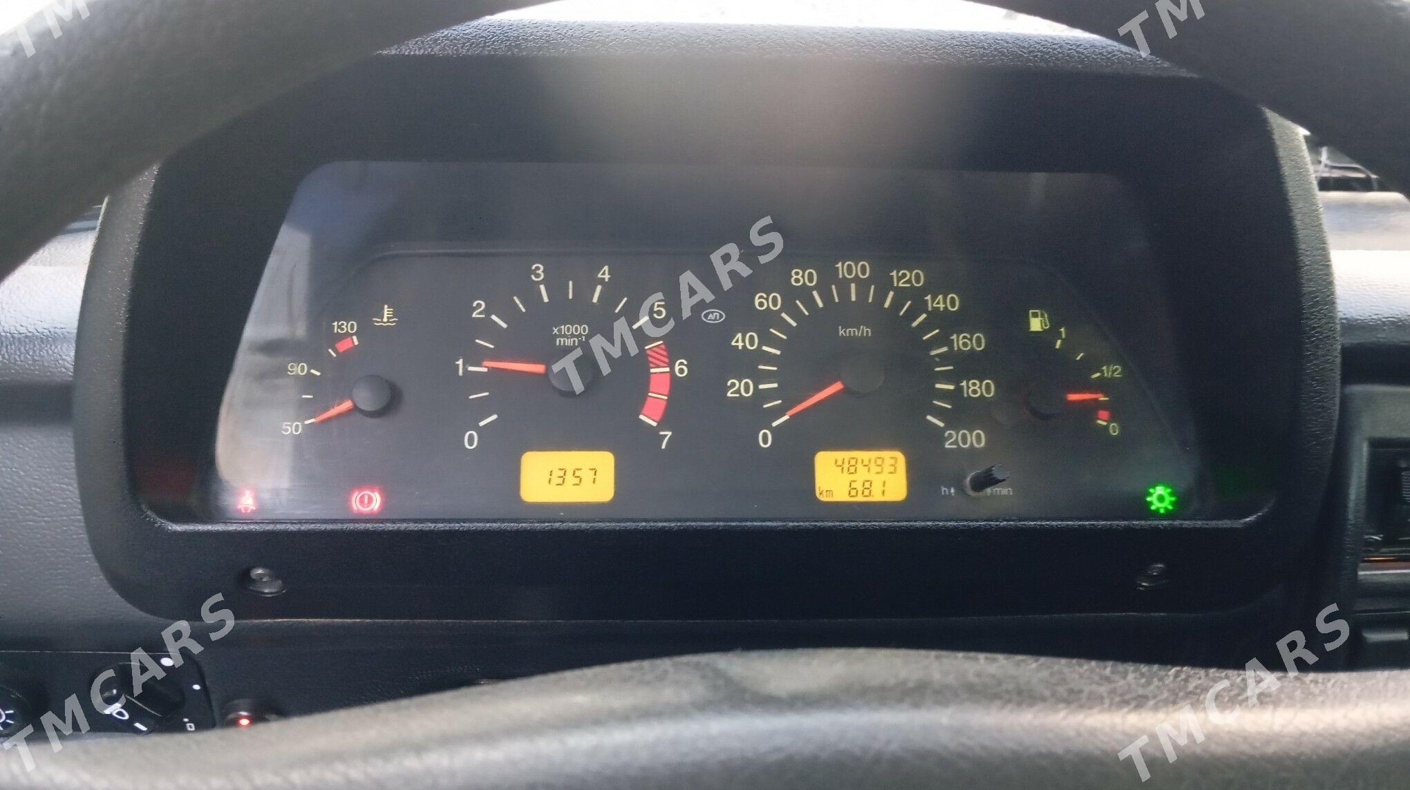 Lada Niva 2014 - 200 000 TMT - Бедев - img 3