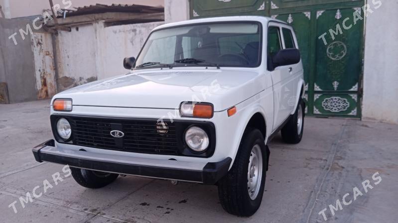 Lada Niva 2014 - 200 000 TMT - Бедев - img 2