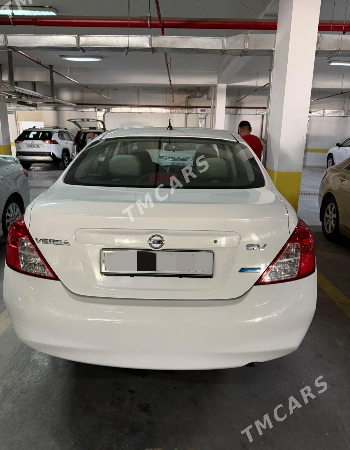 Nissan Versa 2012 - 120 000 TMT - ул. Московская (10 йыл абаданчылык ш.) - img 2