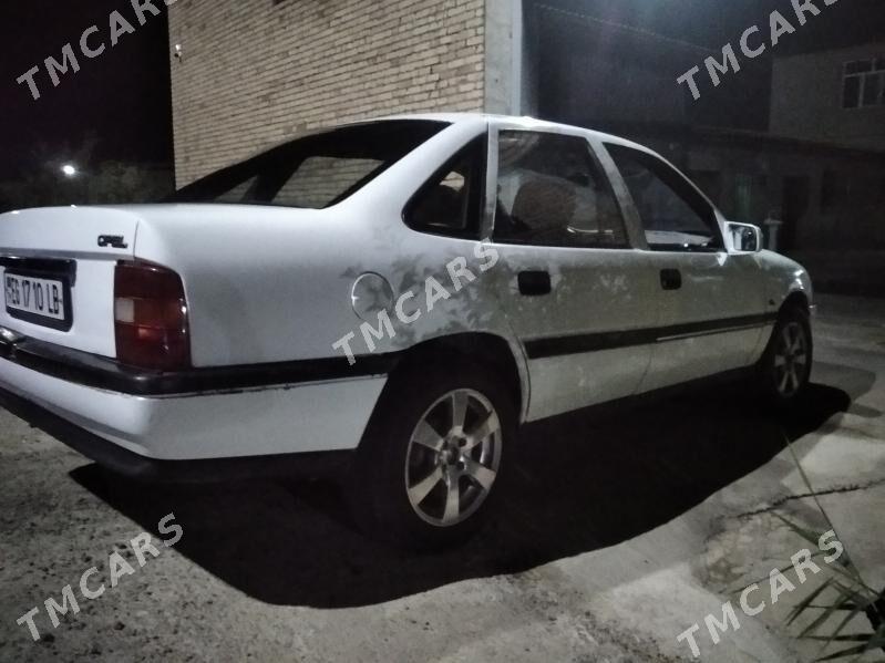 Opel Vectra 1991 - 24 000 TMT - Чарджоу - img 3