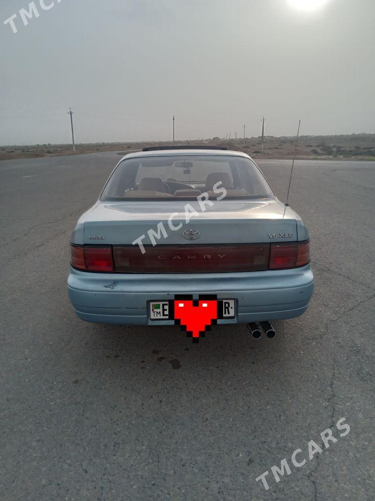 Toyota Camry 1994 - 90 000 TMT - Baýramaly - img 2