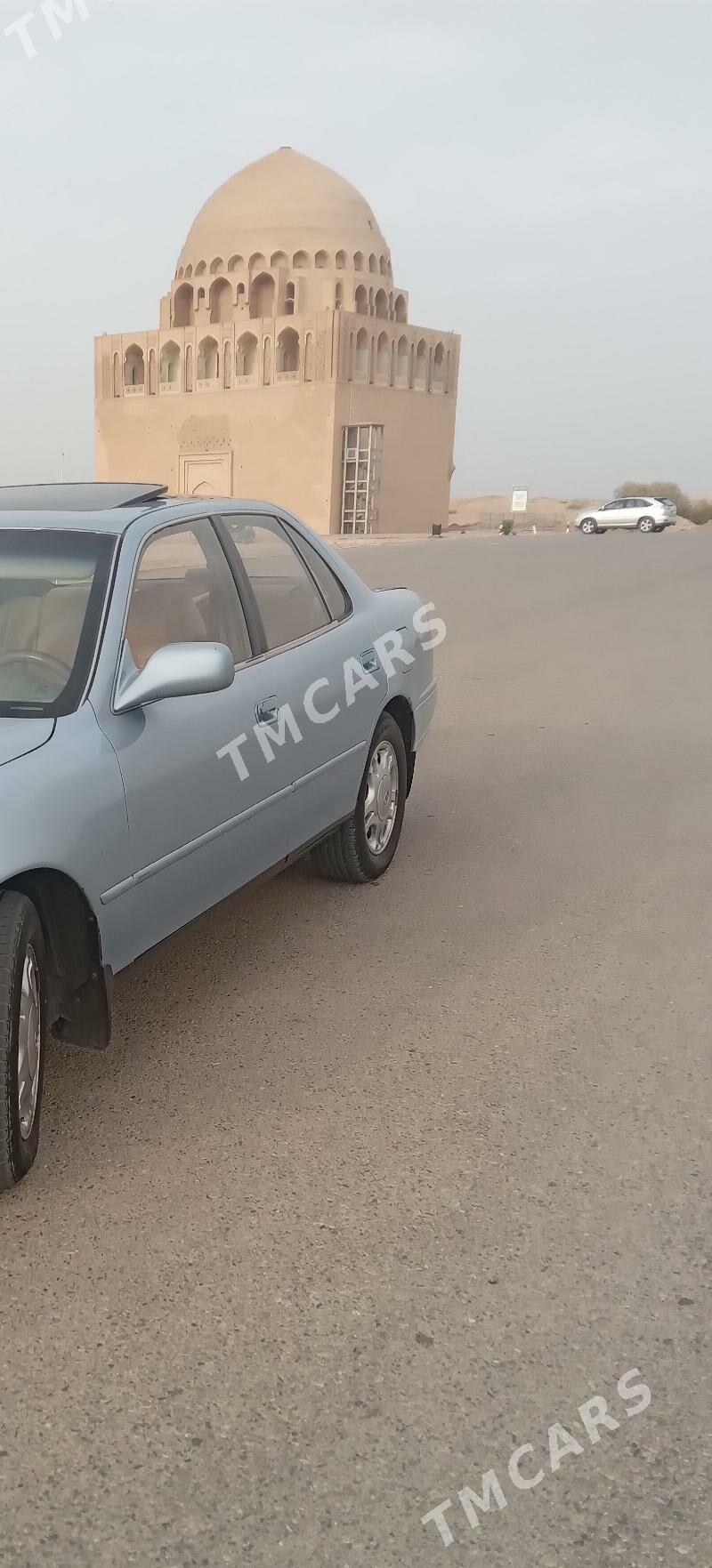 Toyota Camry 1994 - 90 000 TMT - Baýramaly - img 4