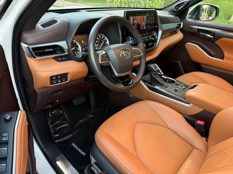 Toyota Highlander 2022 - 750 000 TMT - Aşgabat - img 6