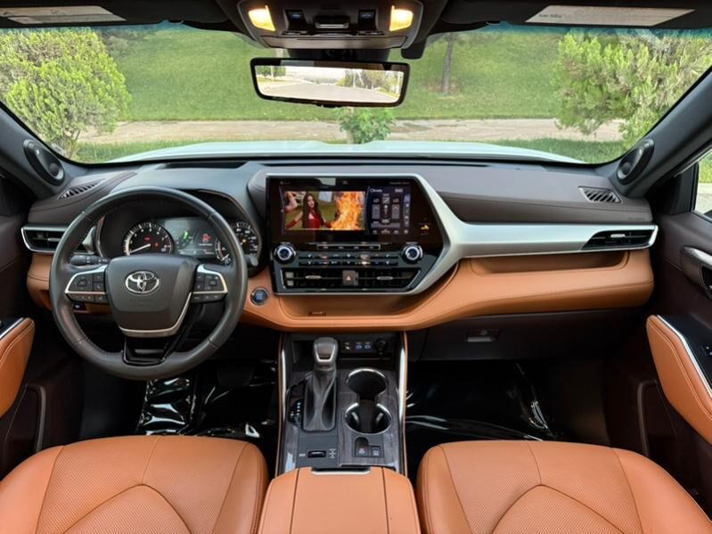 Toyota Highlander 2022 - 750 000 TMT - Aşgabat - img 9