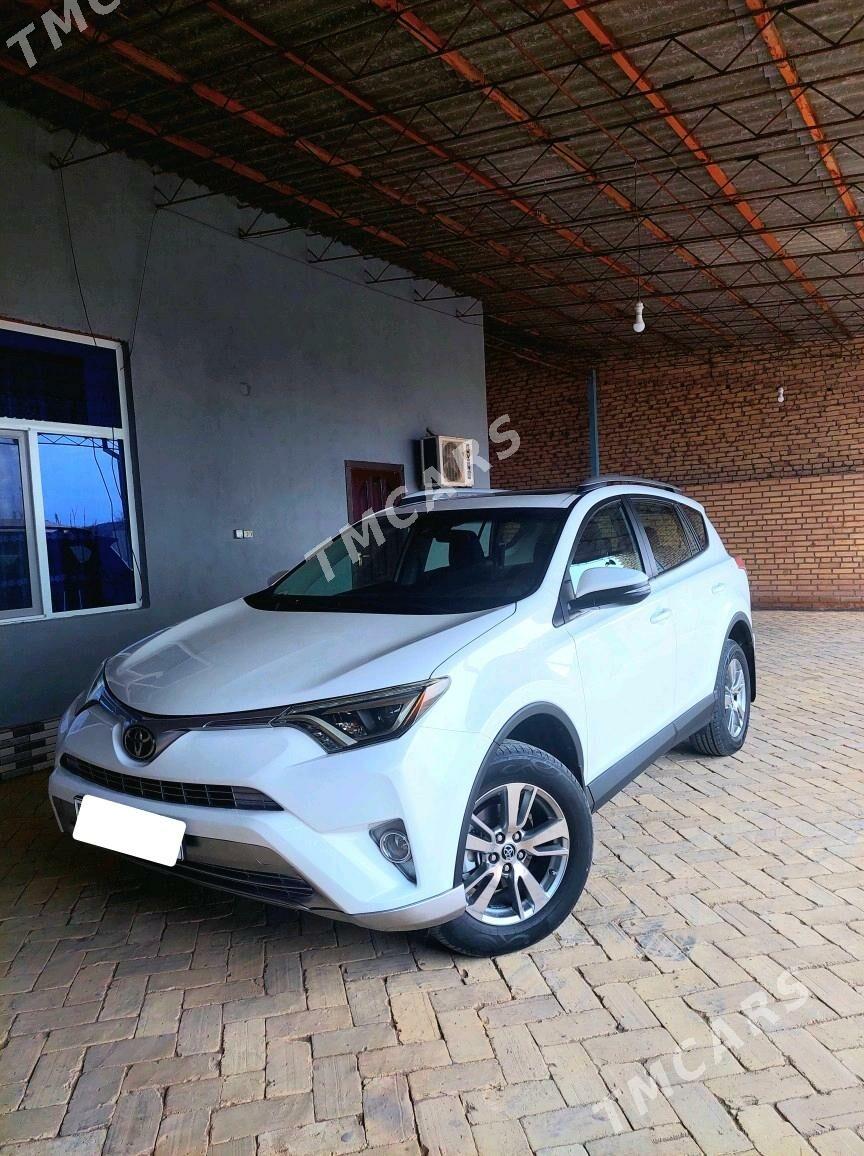 Toyota RAV4 2018 - 325 000 TMT - Халач - img 3