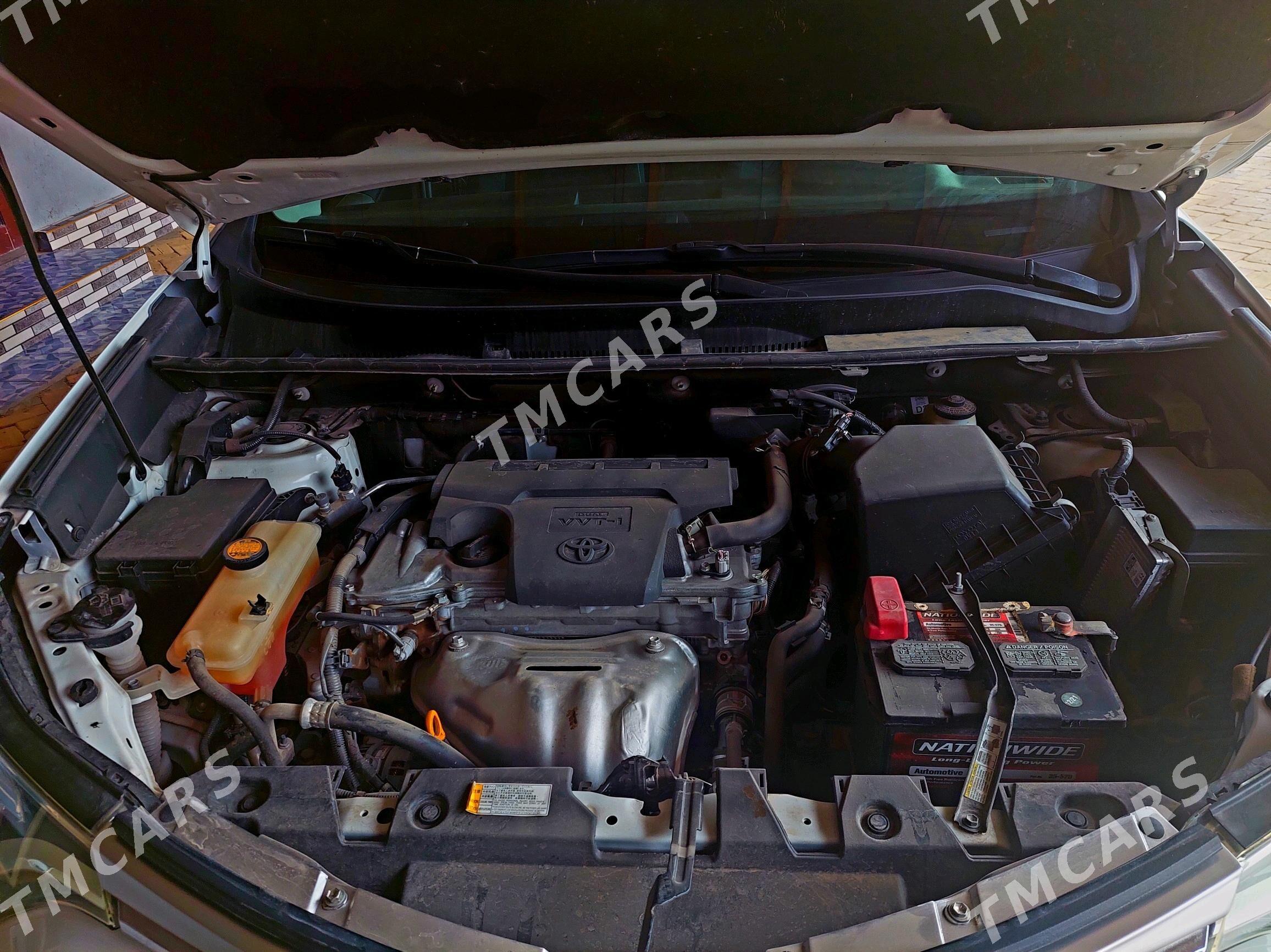 Toyota RAV4 2018 - 325 000 TMT - Халач - img 4