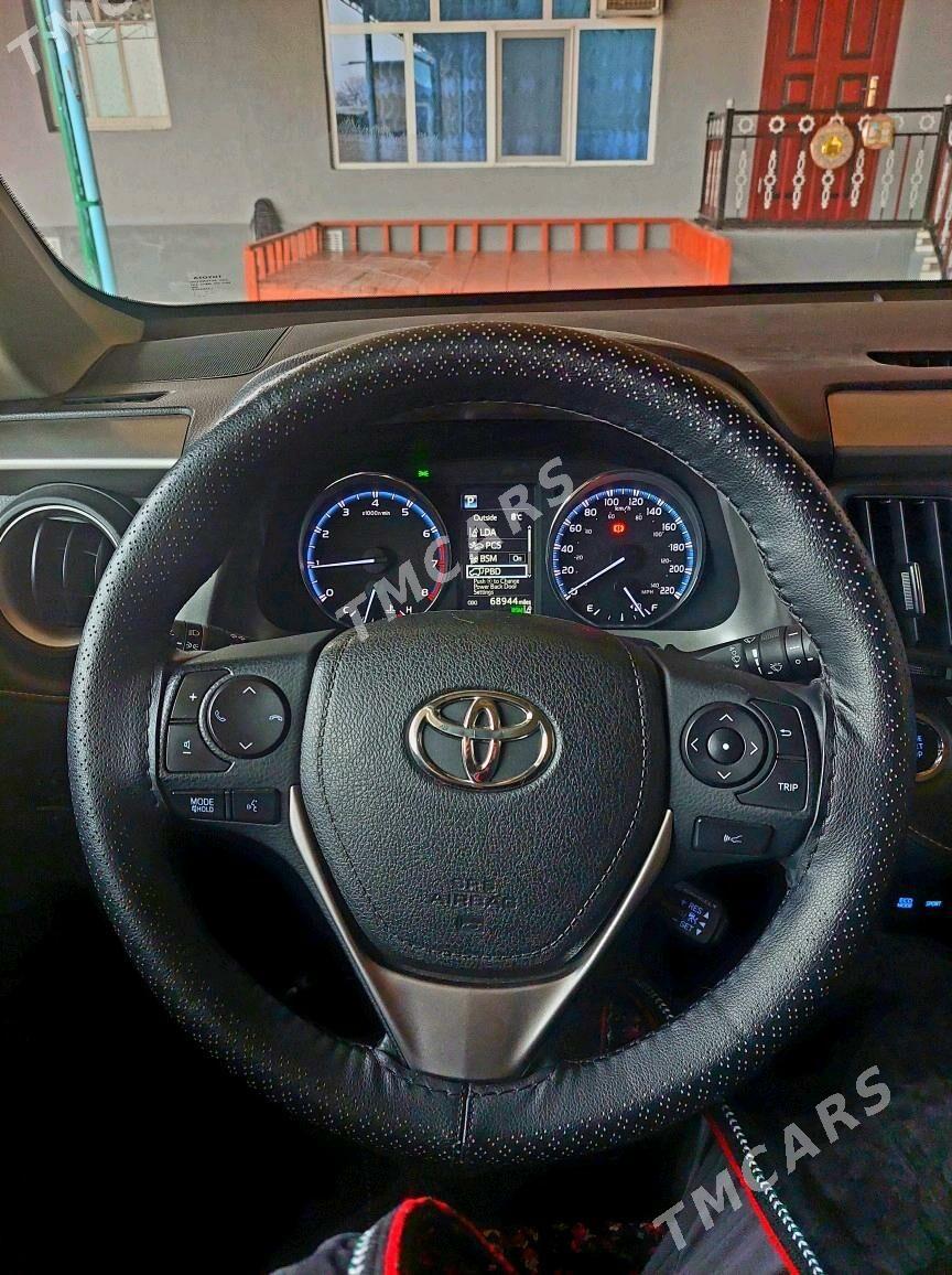 Toyota RAV4 2018 - 325 000 TMT - Халач - img 5