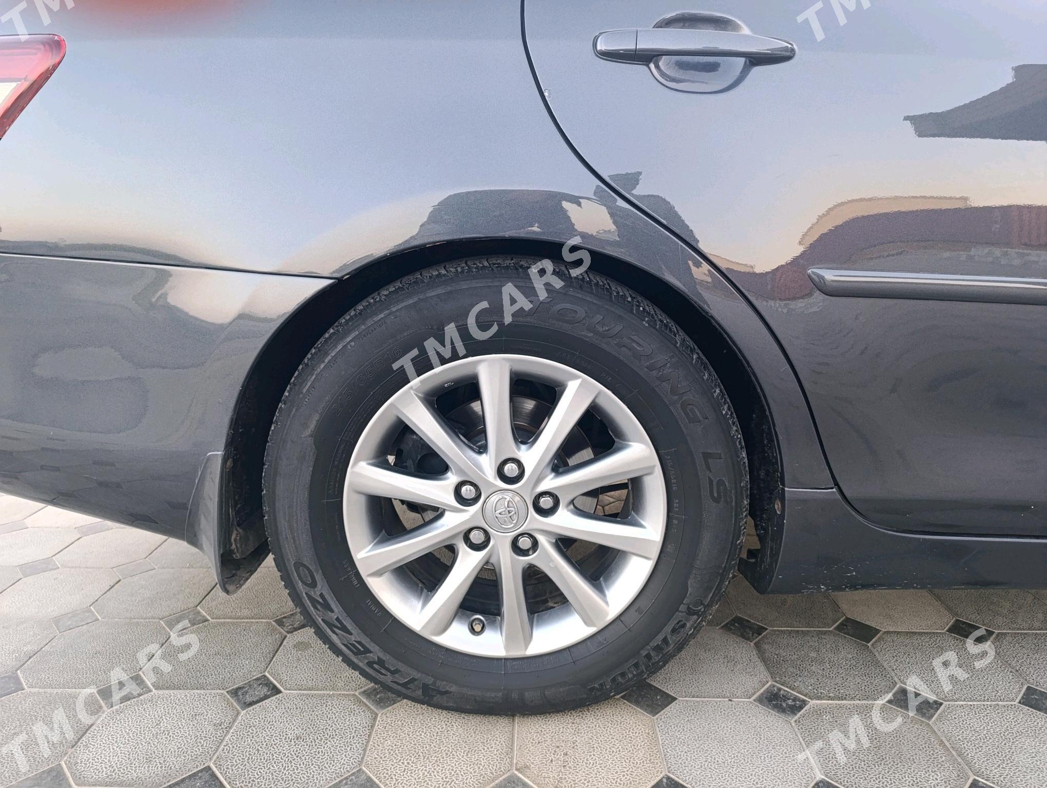 Toyota Camry 2010 - 185 000 TMT - Мары - img 6
