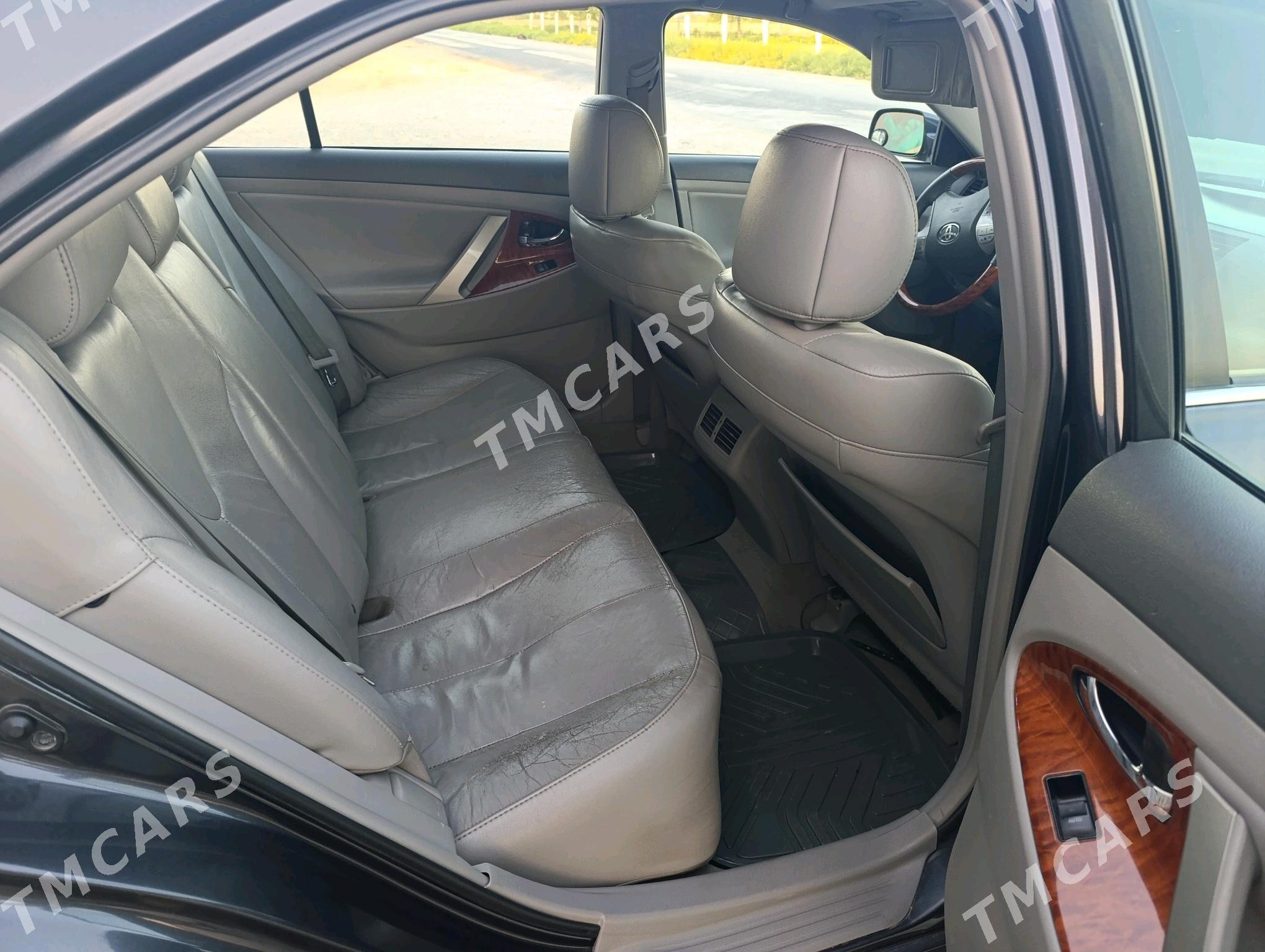 Toyota Camry 2010 - 185 000 TMT - Мары - img 2