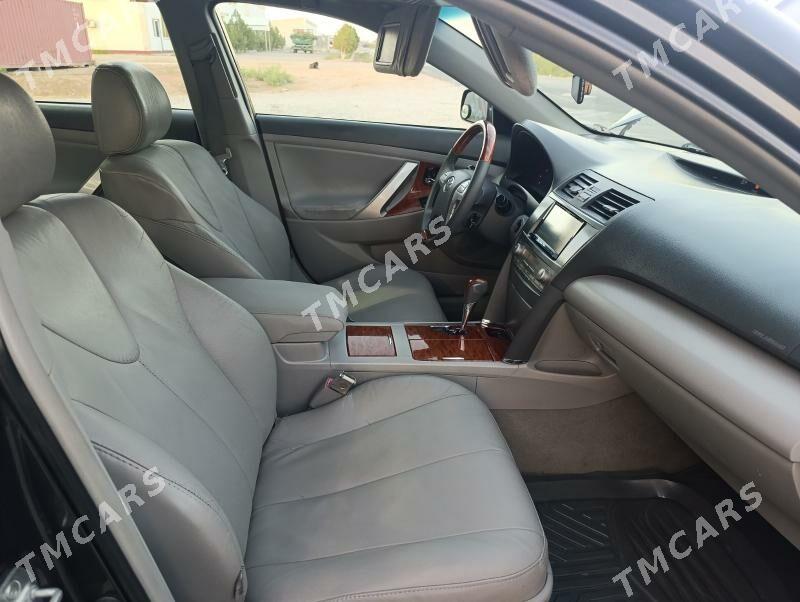 Toyota Camry 2010 - 185 000 TMT - Мары - img 8