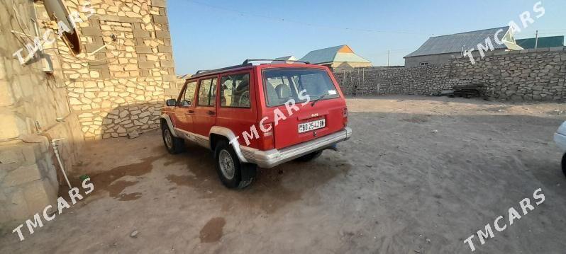 Jeep Cherokee 1995 - 26 000 TMT - Туркменбаши - img 3