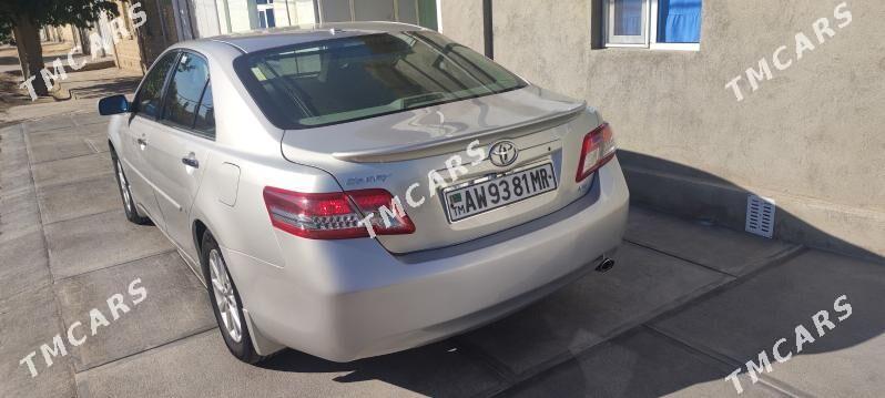 Toyota Camry 2010 - 190 000 TMT - Baýramaly - img 2