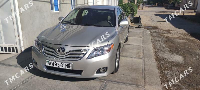 Toyota Camry 2010 - 190 000 TMT - Baýramaly - img 4